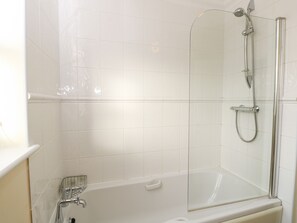 Bathroom - Hurst View (Freshwater)