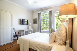 Comfort-Doppelzimmer | Zimmersafe, individuell dekoriert, individuell eingerichtet