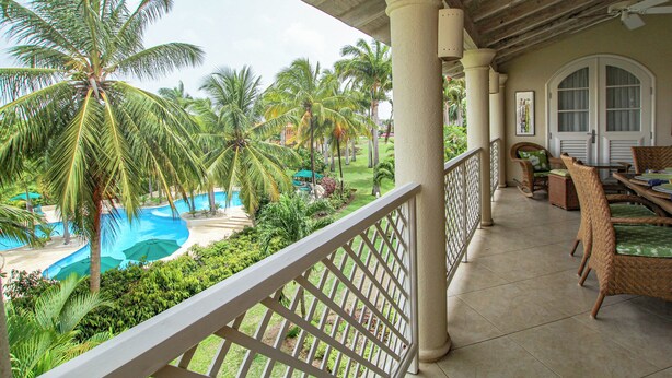Property grounds - 2 Bedroom Villa with Jacuzzi in the Exclusive Sugar Hill Resort  (Porters)