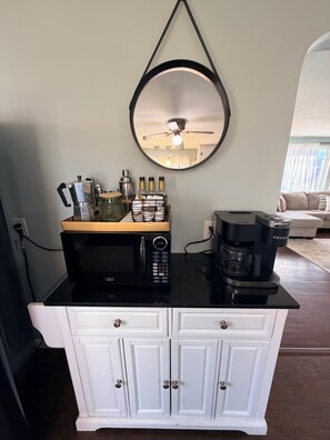 Interior - Breezy Pad, Close to the Lake, with Hot Tub (St Joseph)