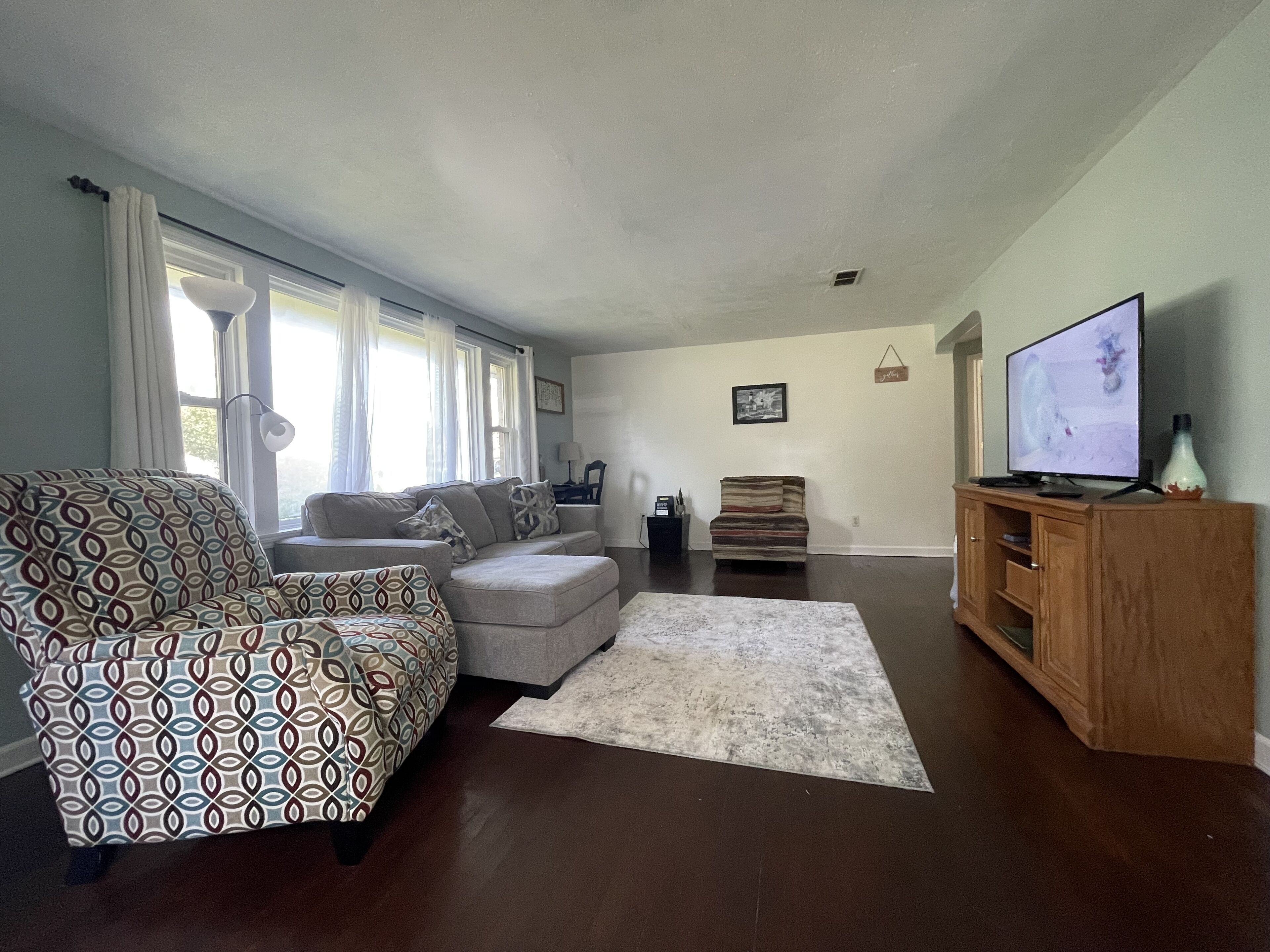 智能電視、DVD 播放機、書籍