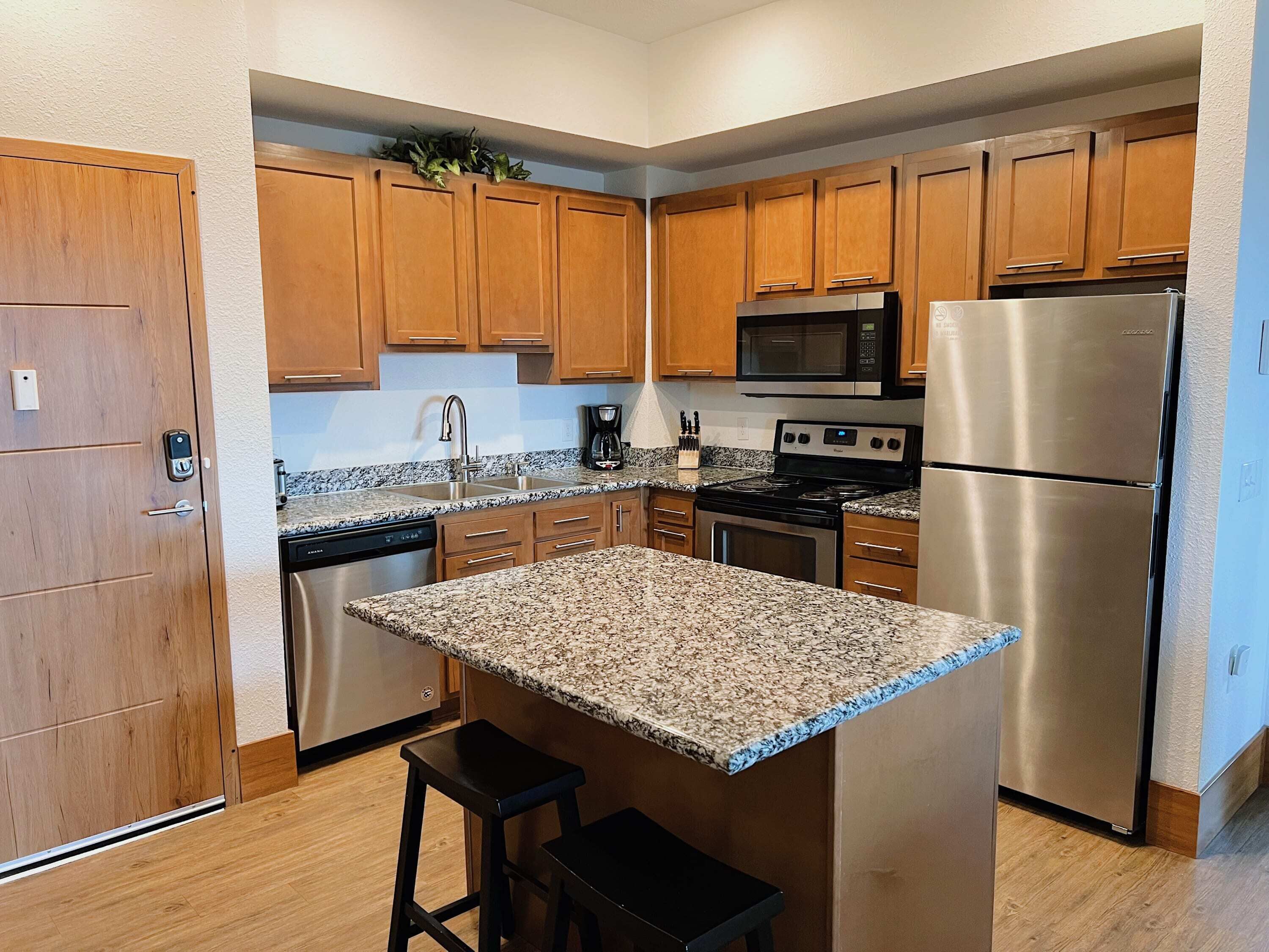 冰箱、微波炉、烤箱、炉灶