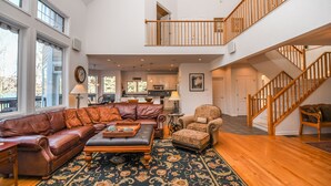 House, Multiple Beds, Hot Tub | Living room - The Lake's the Limit (Oakland)