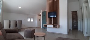 Flat-screen TV - Smart Apartments Marea (Budva)