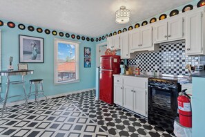 Fridge, microwave, coffee/tea maker, toaster oven