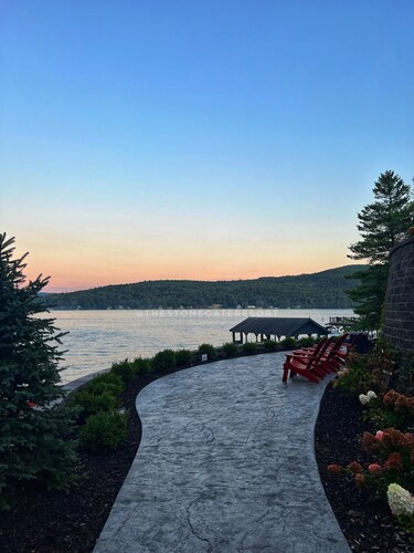 The Stone Gate Resort