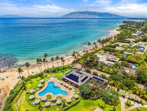 A resort with a swimming pool, beach, and ocean views. - Wailea Ekahi 34A Spacious Wailea 1BR w AC Pool Near Beach (Kihei)