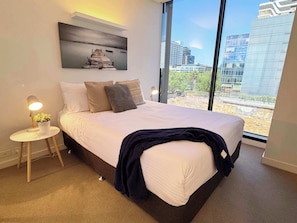 2 bedrooms, iron/ironing board, WiFi, bed sheets