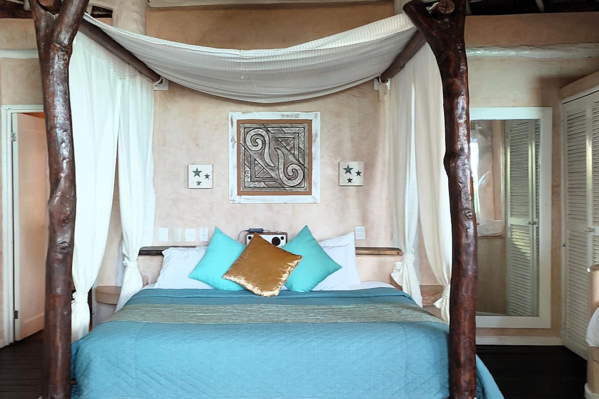 Premium Suite, Oceanfront | 1 bedroom, minibar, in-room safe, iron/ironing board