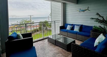 La Brisa - Ocean Views Across from Smathers Beach