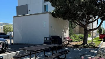 Área de parrilladas y picnic