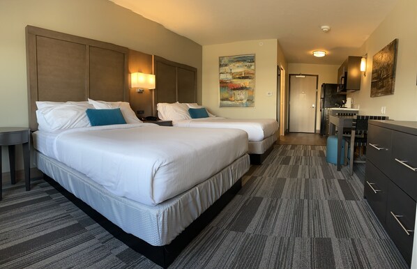 Standard Double Room | Desk, laptop workspace, blackout drapes, iron/ironing board - Simple Suites Boise Airport (Boise)