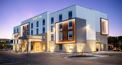 Simple Suites Boise Airport