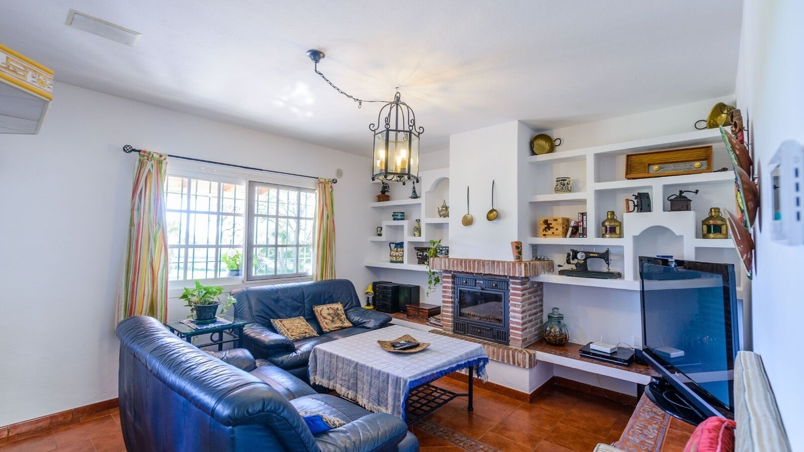 壁炉、乒乓球、立体声音响