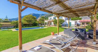 Laurel de Mijas by Ruralidays