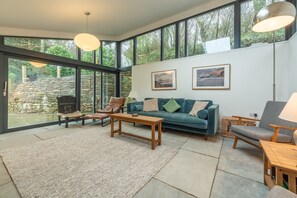 TV connectée, cheminée