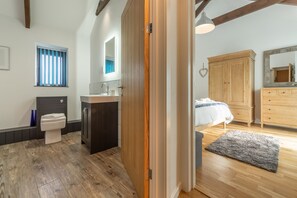 1 makuuhuone, silitysrauta/-lauta, Wi-Fi, vuodevaatteet