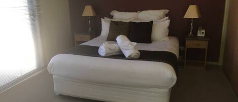 Romantic House | 1 bedroom, Egyptian cotton sheets, premium bedding, down comforters