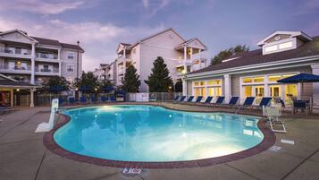 Indoor pool, outdoor pool