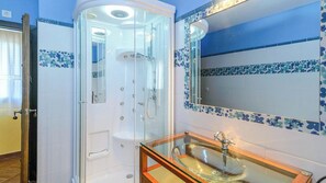 وحدات دش مع أحواض استحمام