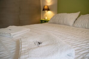6 bedrooms, in-room safe, iron/ironing board, free WiFi