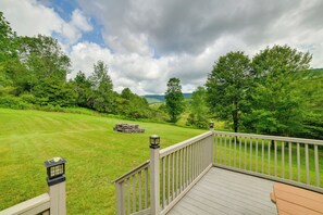 Property grounds - Quiet Catskills Getaway w/ Deck & Mtn Views (New Kingston)