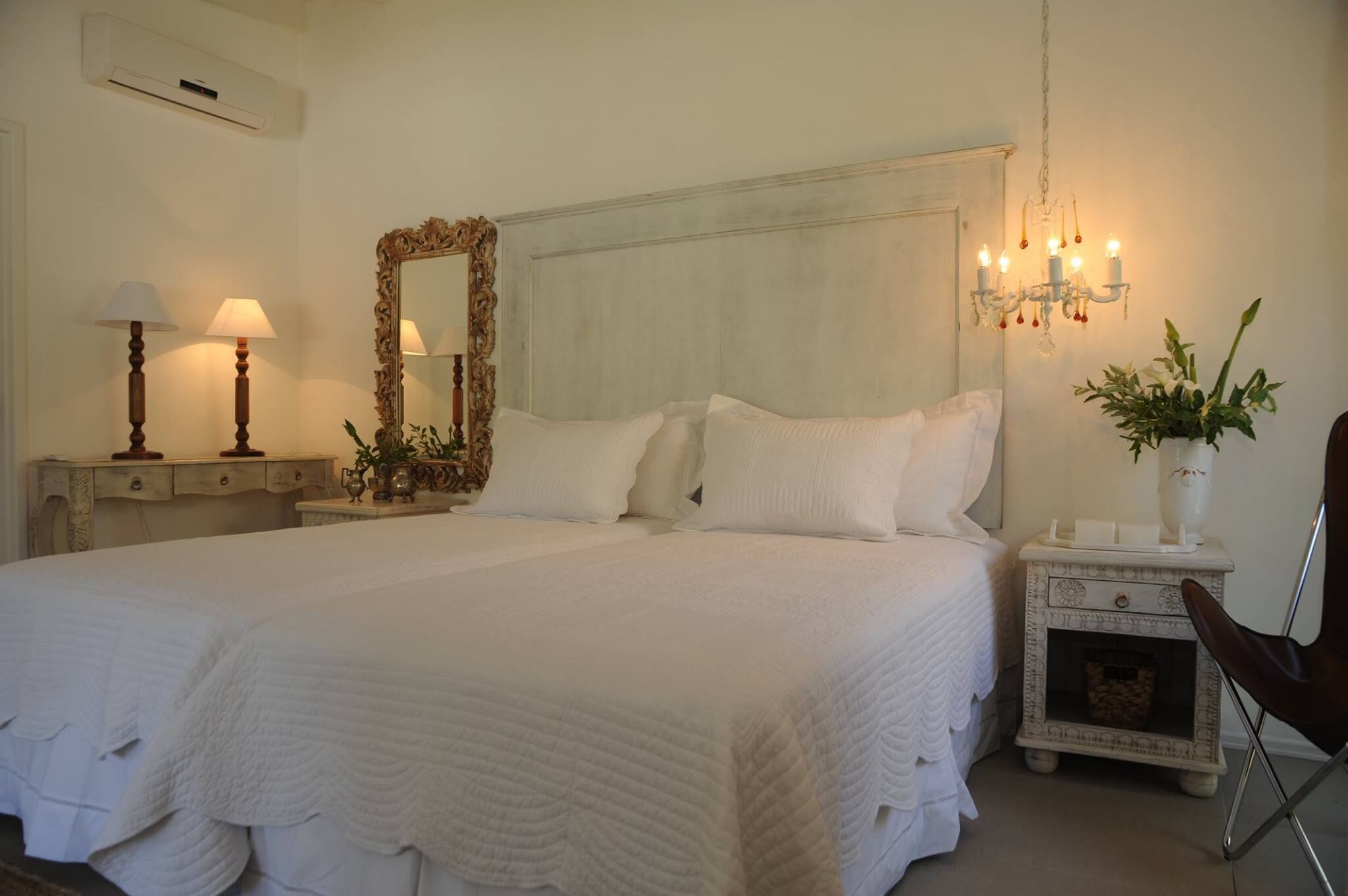 5 多间卧室、客房内保险箱、旅行婴儿床、免费 WiFi