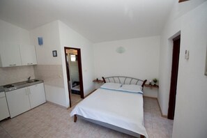 1 bedroom, free WiFi, bed sheets - Apartment in Duće with Seaview, Balcony, Air condition, WIFI (132-3) (Duce)