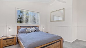 3 chambres, fer et planche à repasser, Wi-Fi gratuit, draps fournis