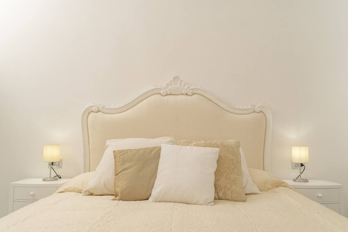 Double Room | Premium bedding, down comforters, desk, blackout drapes