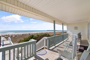 Property grounds - "It's All Good" - Oceanfront Pet Friendly Home, 4 Bedrooms / 4 Bathrooms (Holden Beach)