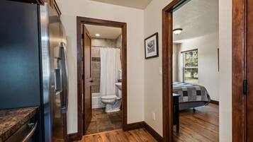 House | 1 bedroom, desk, free WiFi