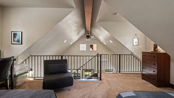 House | 1 bedroom, desk, free WiFi