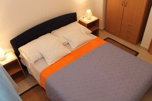 2 camere, ferro/asse da stiro, Wi-Fi gratuito, lenzuola