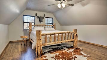 3 bedrooms, desk, iron/ironing board, bed sheets