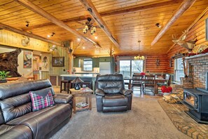 TV, fireplace, DVD player, books - Secluded Retreat w/ Wood Stove, 11 Mi to Bozeman! (Gallatin Gateway)
