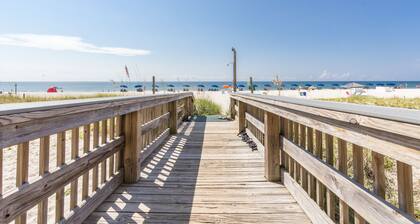 Gulf Front Condo | Outdoor & Indoor Pools!