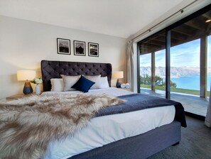 3 Bedrooms Deluxe House