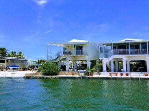 Exterior - SAVE BIG $$FEBRUARY! OCEANFRONT 4 BIKES & 2-2 PERSON KAYAKS. KING & QUEEN BEDS! (Cudjoe Key)