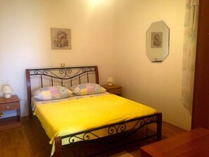 1 habitación, wifi gratis y ropa de cama