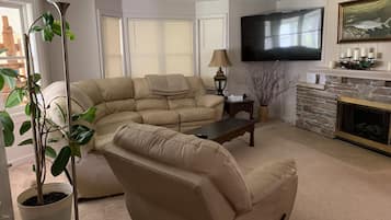 Smart TV, fireplace, table football, ping pong