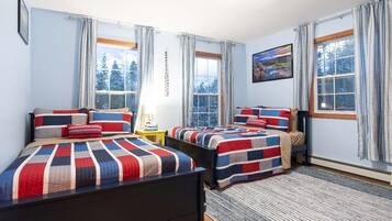 5 bedrooms, iron/ironing board, WiFi, bed sheets