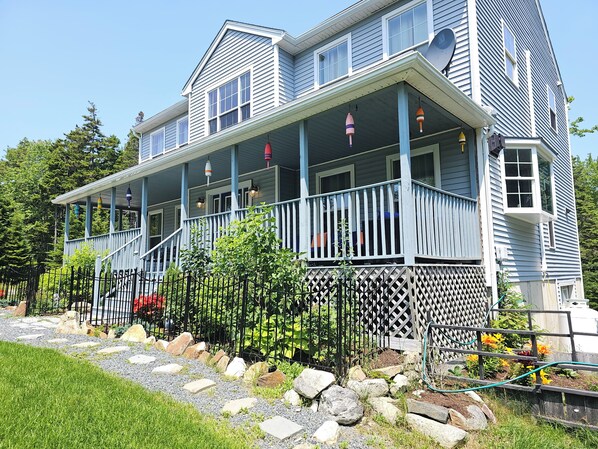 المنشأة من الخارج