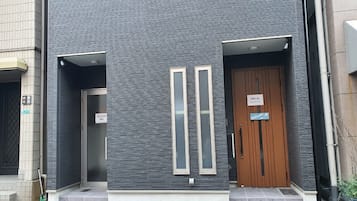 Entrada de la propiedad
