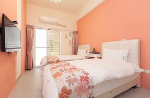 Desk, blackout curtains, soundproofing, free WiFi