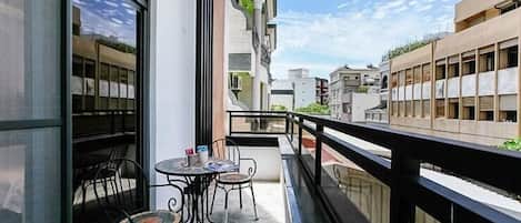Chambre Triple | Balcon