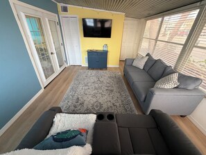 Smart TV, books