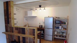Dormitorio compartido | Cocina compartida | Nevera en la zona común y microondas en la zona común