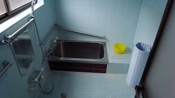 Shared Dormitory | Bathroom shower