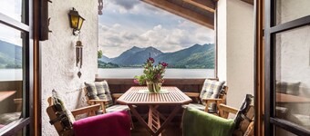 Cosy Apartment Riepl with Lake Access, Garden, Balcony & Wi-Fi